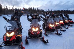 Kiruna Guidetour - Snowmobile to ICEHOTEL Tour lapland